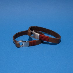 Bracelet en cuir, avec croix